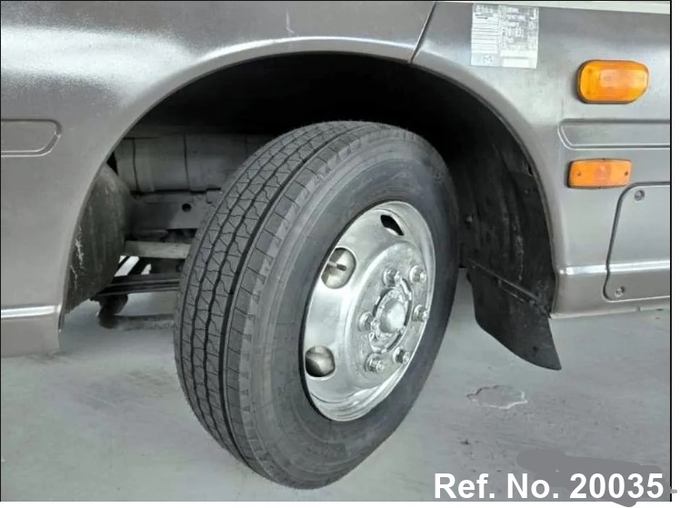  Hyundai / New County Stock No. 20035